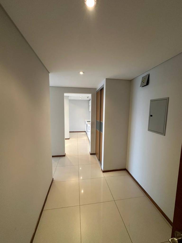 ALQUILO AMPLIO DEPARTAMENTO 2 DORMITORIOS Z/ PASEO LA GALERÍA — foto 3