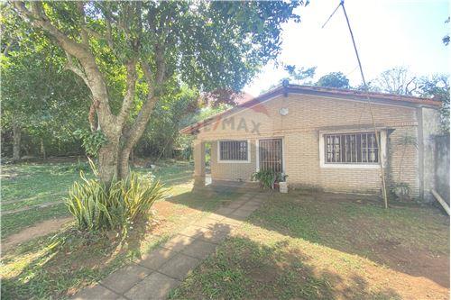 VENDO CHALET CON AMPLIO TERRENO - LUQUE — foto 2