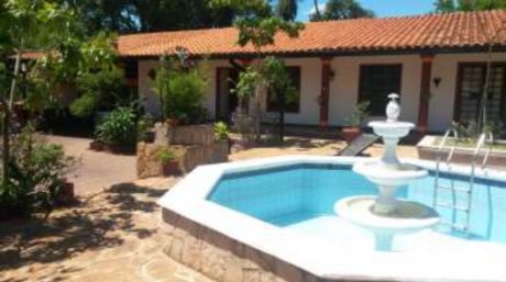 Hermosa Casa Histórica Colonial En Aregua
