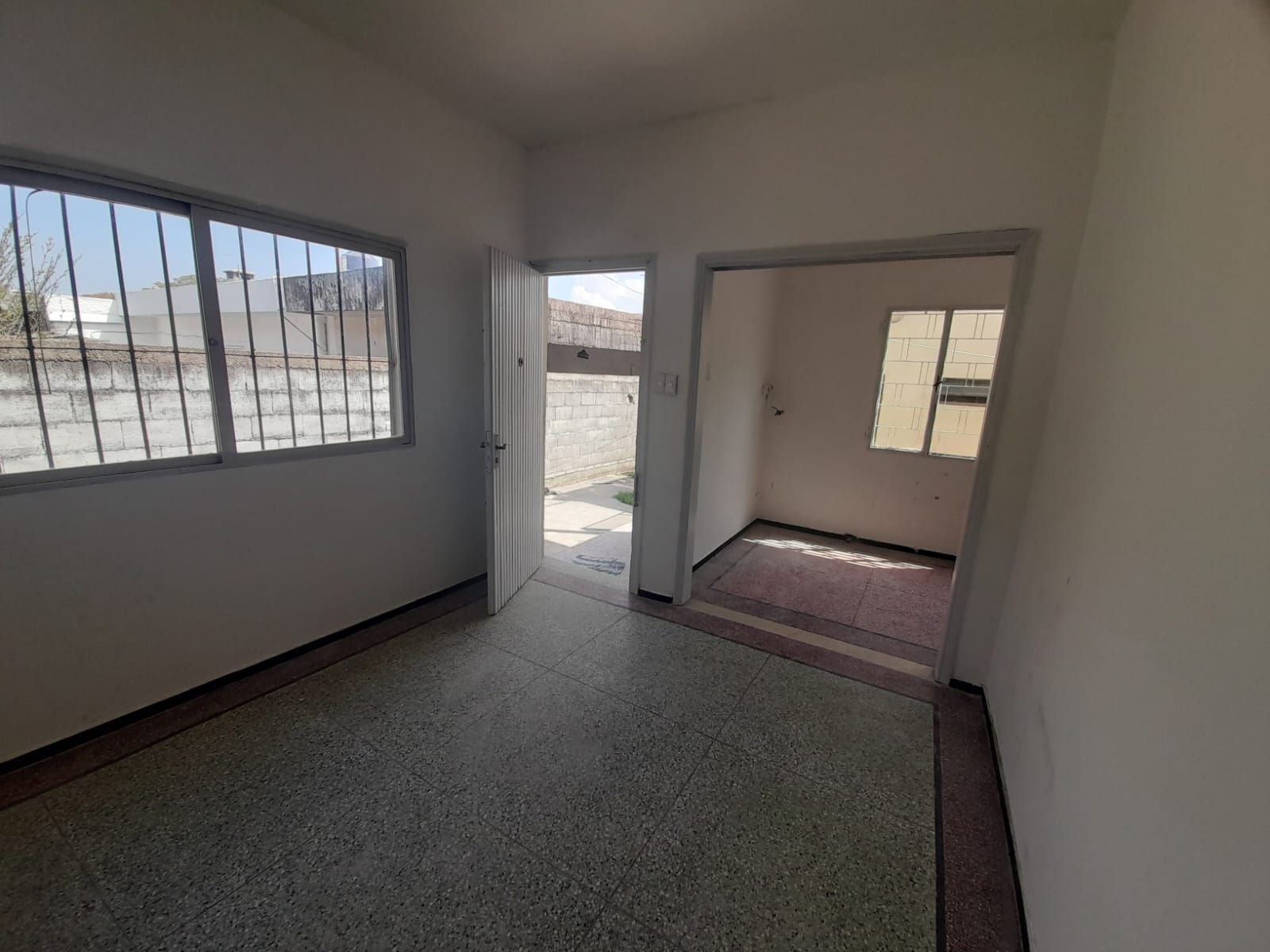 Alquiler Apartamento 2 dormitorios en barrio Ituzaingó · Foto 2