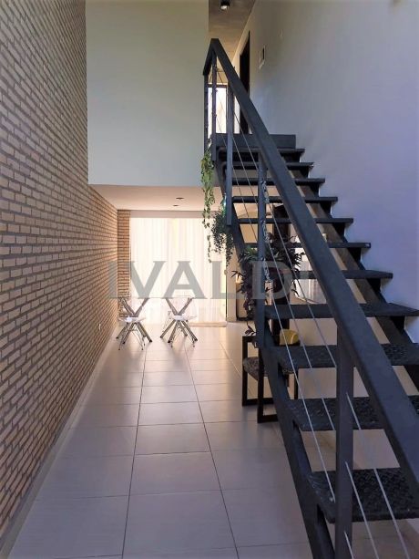 DÚplex II - Amoblado Y Equipado - En Condominio Cerrado - Usd. 1.000