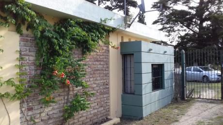 Casa De 2 Dormitorios En Médanos De Solymar