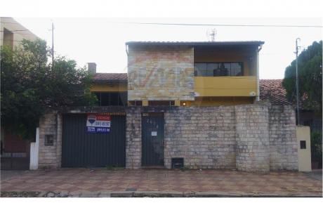 Amplia Residencia A Una Cuadra De Félix Bogado