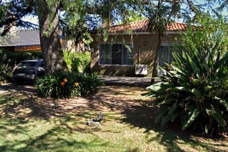 Se Vende Casa En Carrasco Sur Ideal Familia Numerosa O Empresa