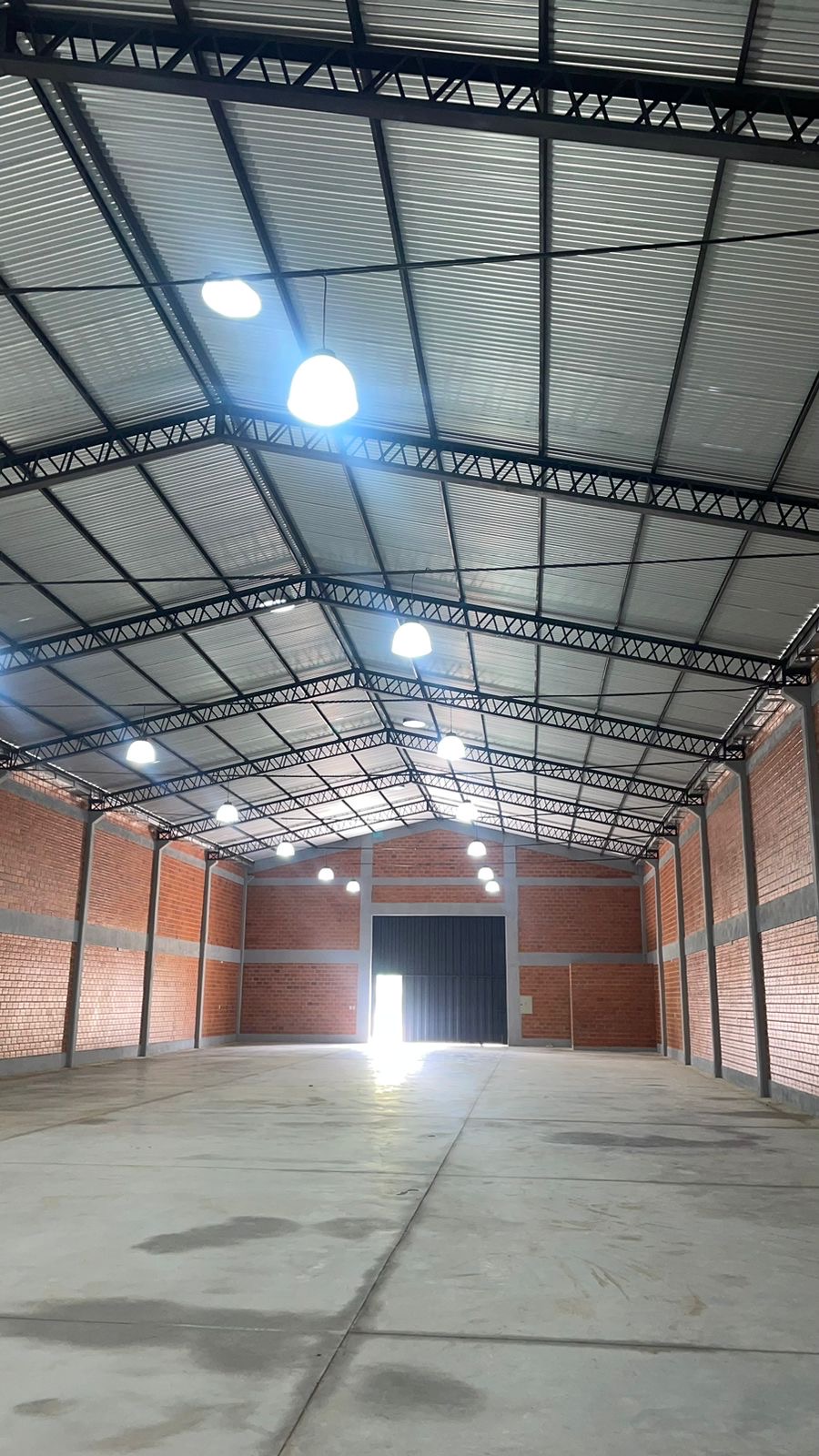 ALQUILO TINGLADO A ESTRENAR EN CENTRO DE EMBOSCADA — foto 2