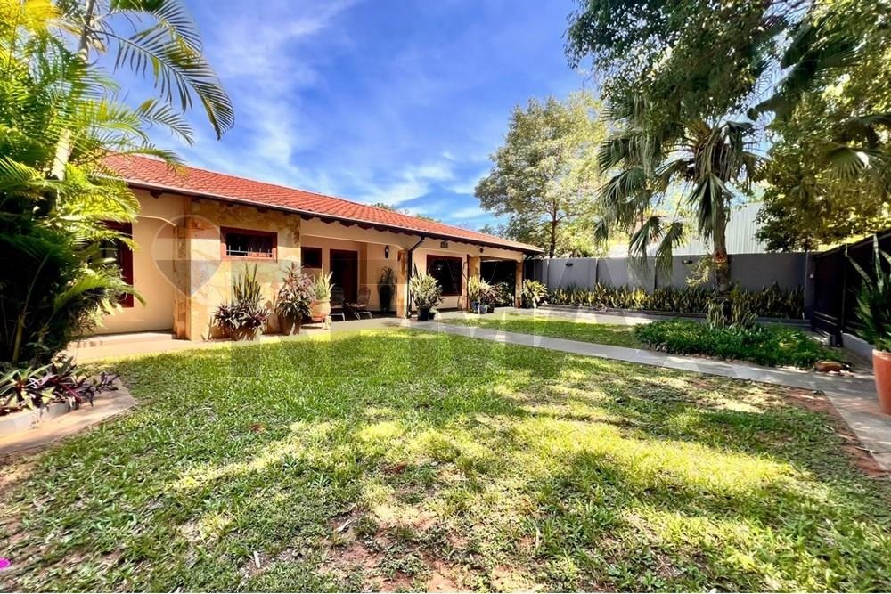 Casa - Venta - Luque, Paraguay — foto 3