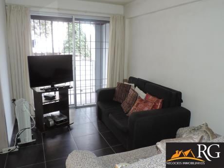 Apartamento 1 Dormitorio, Piscina, Parrillero, Terraza