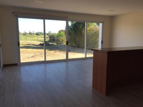 Muy Linda Casa A Estrenar En Lomas