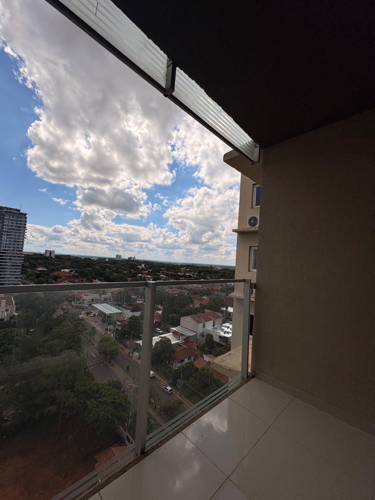 SANTÍSIMA TRINIDAD EN ALQUILER AMPLIO DEPTO DE 1 DORMITORIO AMOBLADO — foto 3