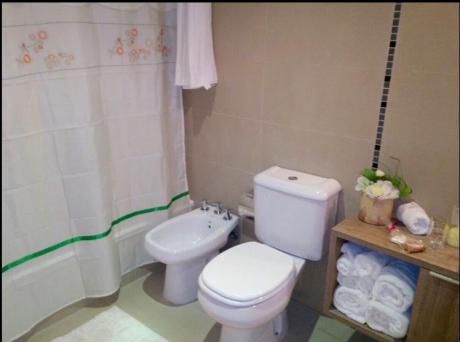 Alquilo De Forma Anual (12 Meses) Apartamento En Punta Del Este