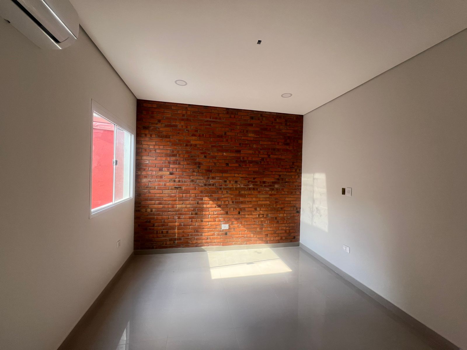 Alquilo Casa Moderna  3 Suites Con Piscina Zona Colegio Del Sol — foto 3
