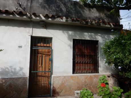 Casa Con Gran Fondo Y Cochera 3