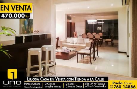 Hermosa Y Centrica Casa Con Tienda A La Calle