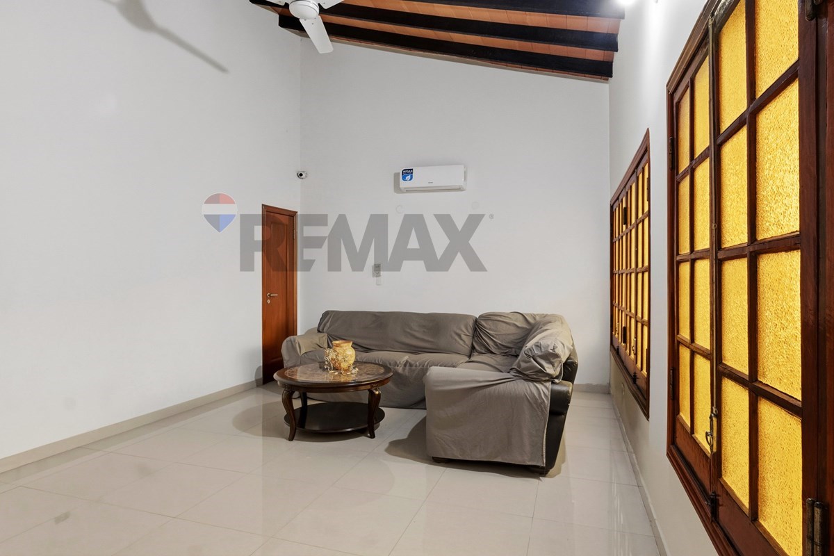 Casa en venta en Loma Pytá