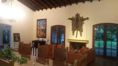 Suite En Mansion Colonial En Villa Morra