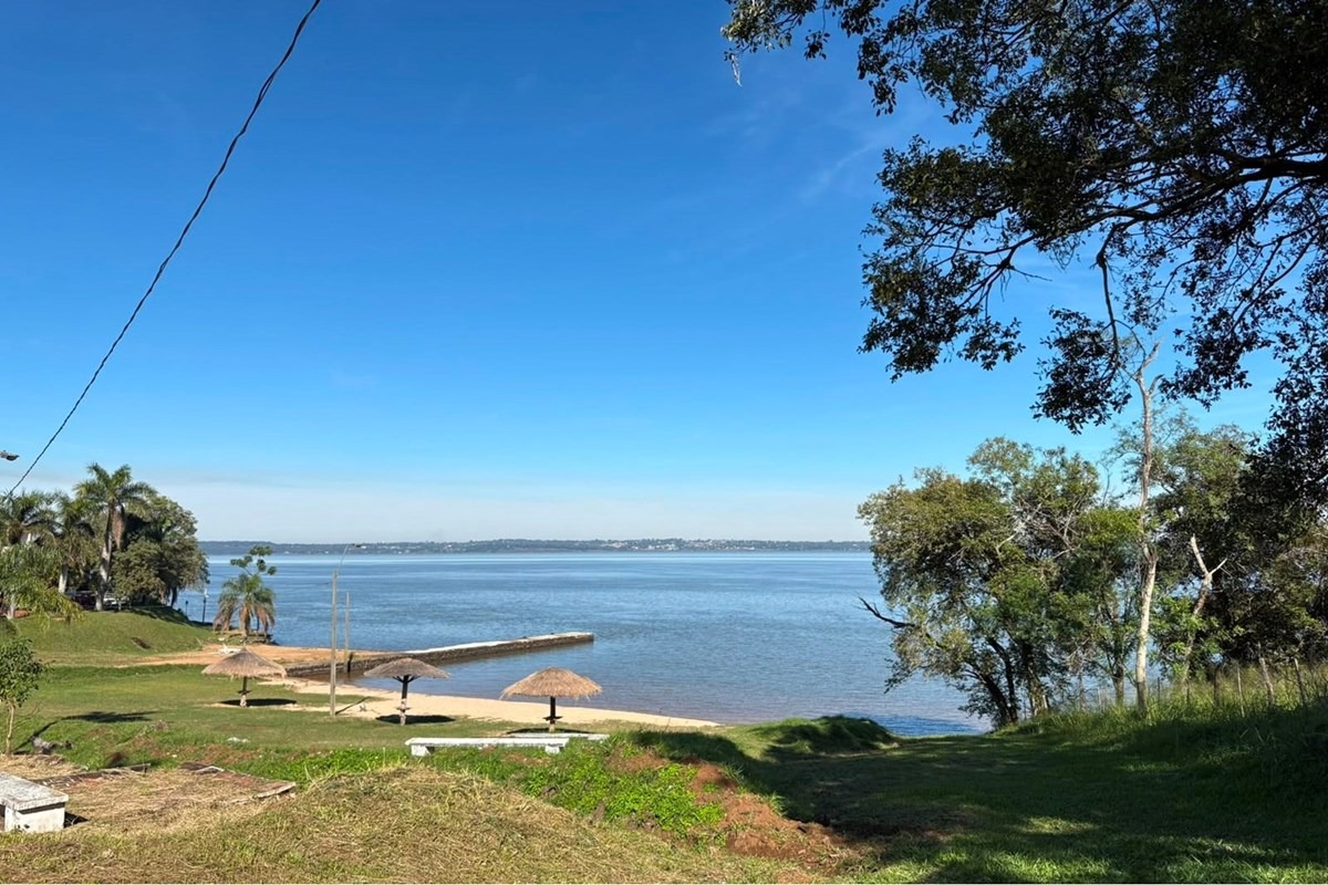 **Exclusiva casa de dos pisos en venta en el barrio cerrado Río Beach** — foto 2
