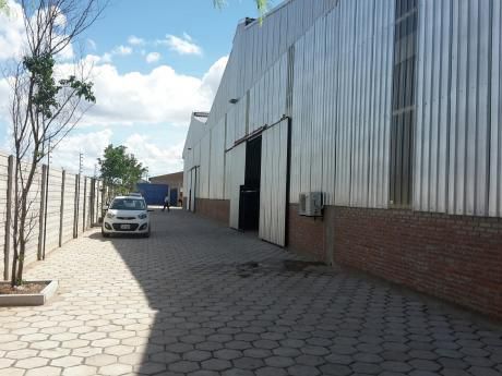 Galpón En Parque Industrial 550m2.