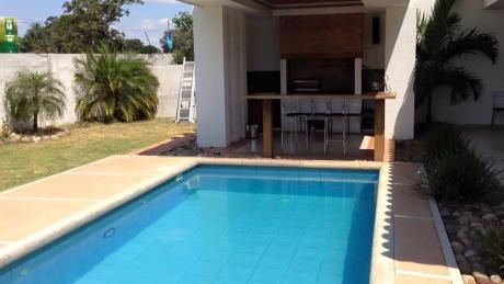 $us. 550,000.- Hermosa Casa En Venta Jardines Del Urubo