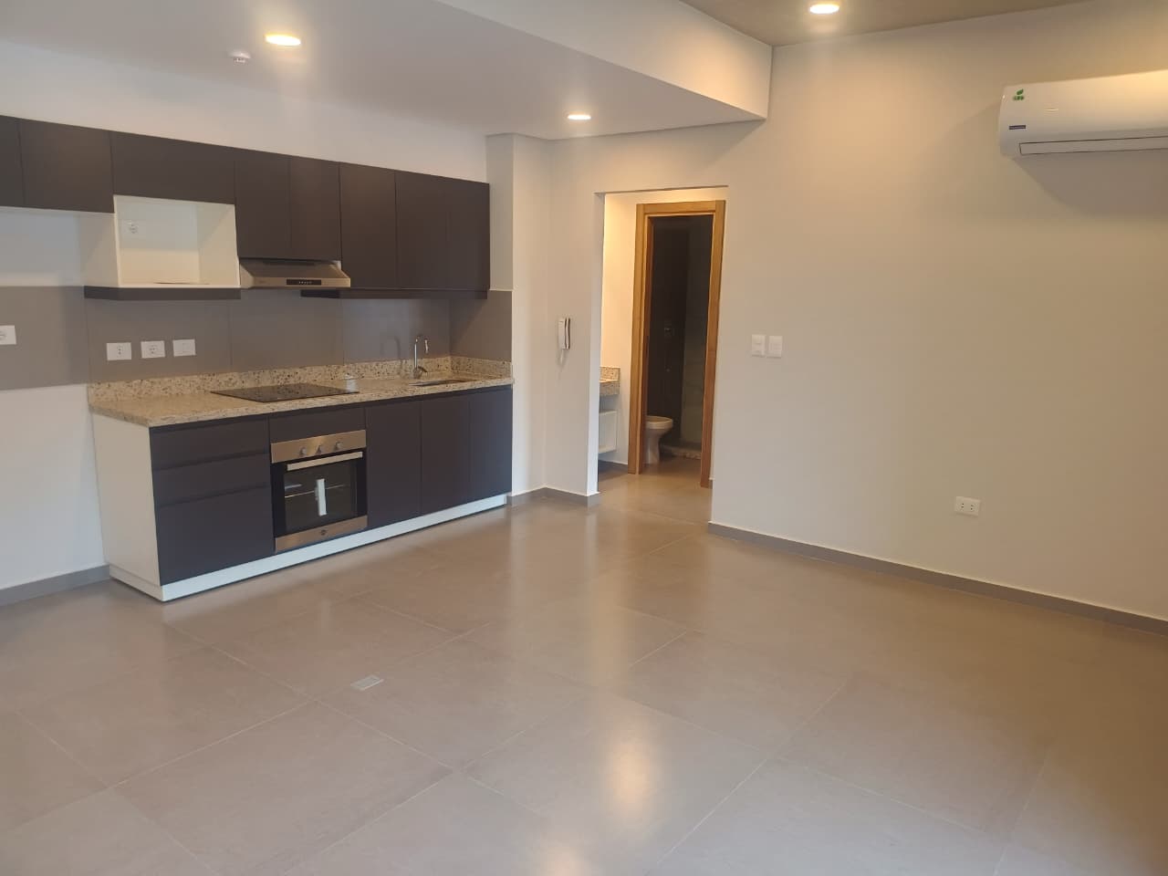 DEPARTAMENTO EN ALQUILER ZONA FERNANDO DE LA MORA NORTE — foto 2
