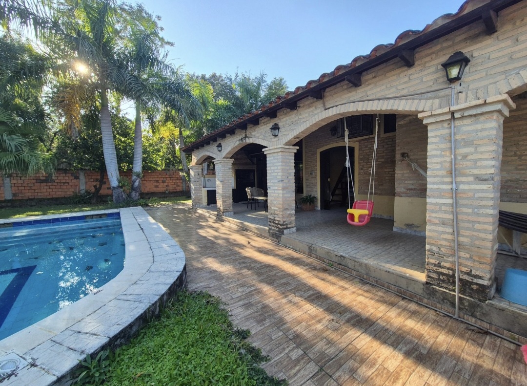 OFERTA Amplia Casa De 4 Dormitorios En San Bernardino — foto 2