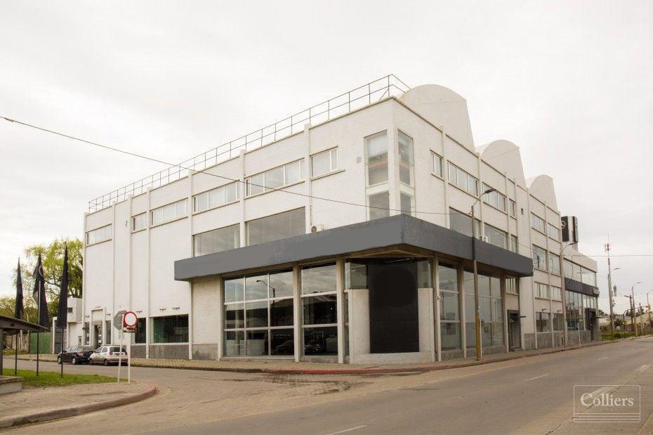 Local En Alquiler | Rambla Dr. Baltasar Brum 2986, Montevideo | 4.865 M²