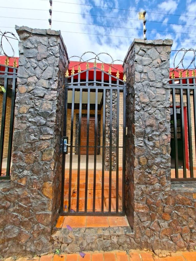 Venta de Casa en Luque, Central | ID: 46691 — foto 2