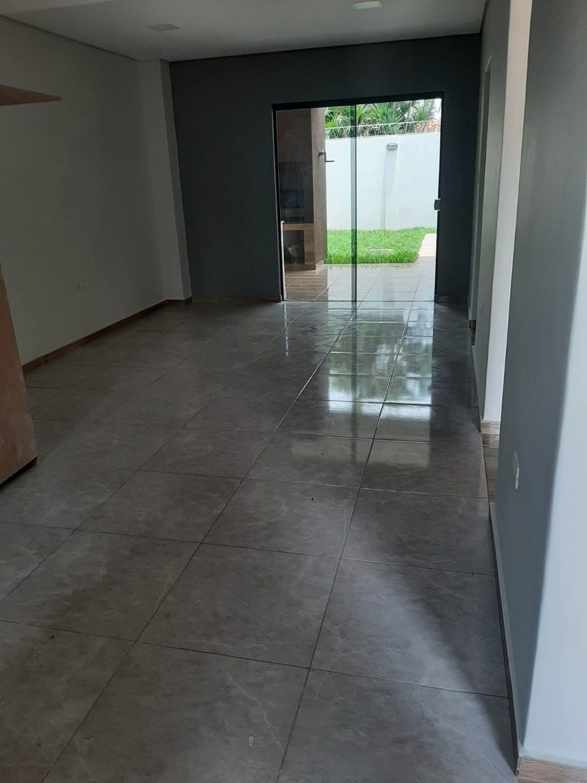 ALQUILER DE DUPLEX EN LUQUE ZONA AEROPUERTO — foto 2