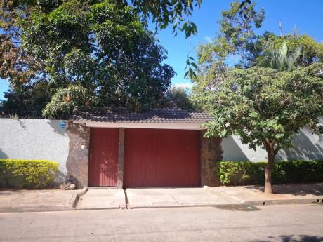 Casa En Venta En Barrio Brigida, Zona Noroeste