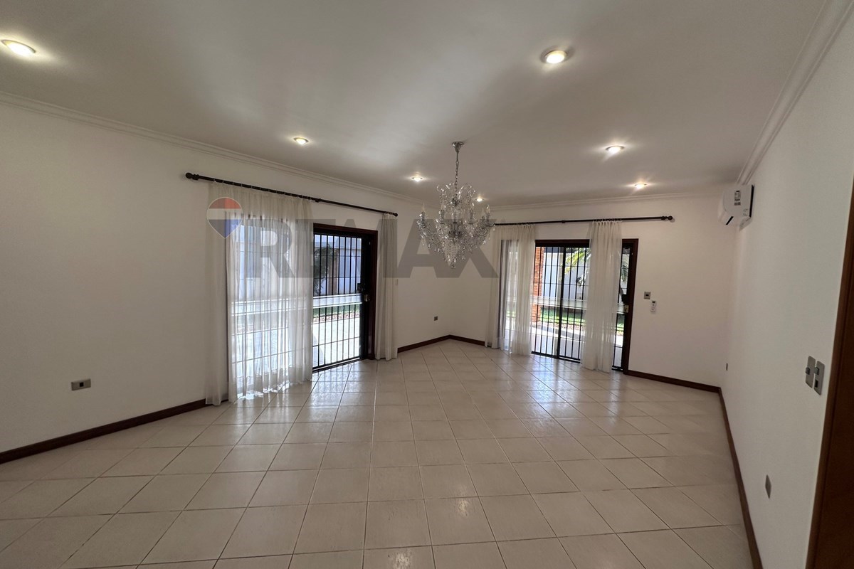 EN ALQUILER RESIDENCIA EXCLUSIVA EN ASUNCIÓN — foto 3