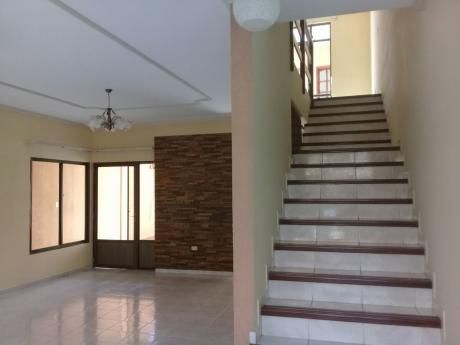 Casa En Alquiler En La Av. Banzer Entre 3er Y 4to Anillo