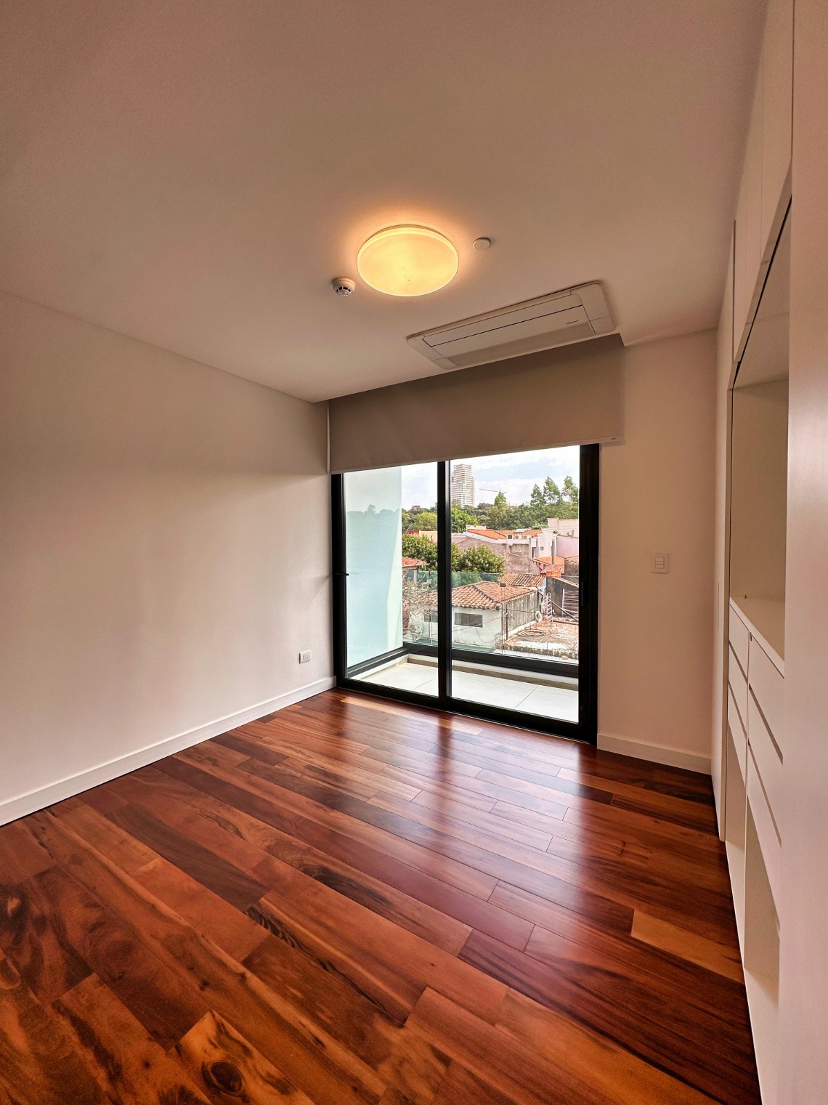 Departamento en alquiler en Ycuá Satí, Asunción — foto 3