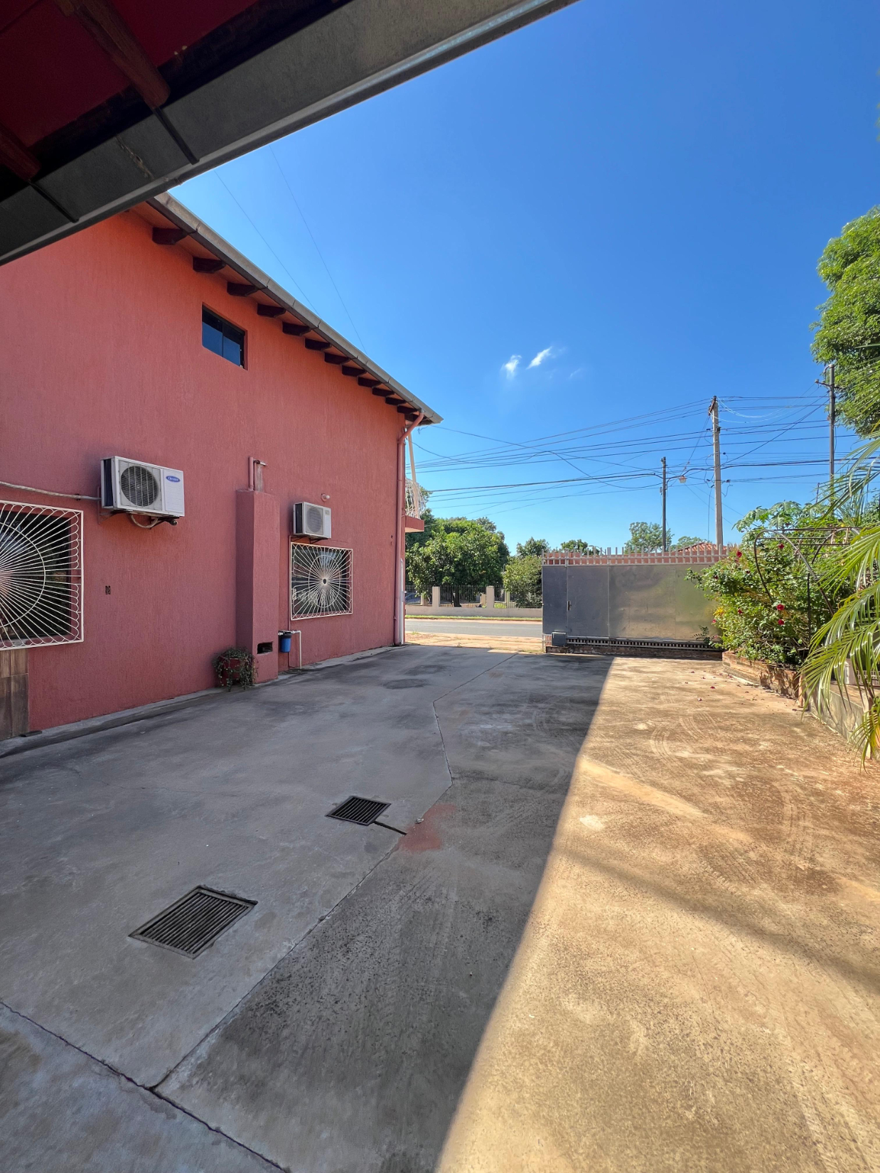 CASA EN VENTA EN CAPIATÁ | CON FRENTE COMERCIAL — foto 2