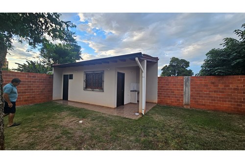 Casa-Venta-4 de octubre c/ Diego Fariña, Capiata, Central — foto 2