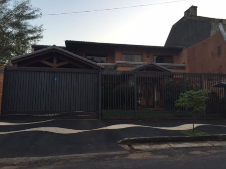 Casa Zona Seminario - Asunción - Paraguay . Vivienda De Lujo