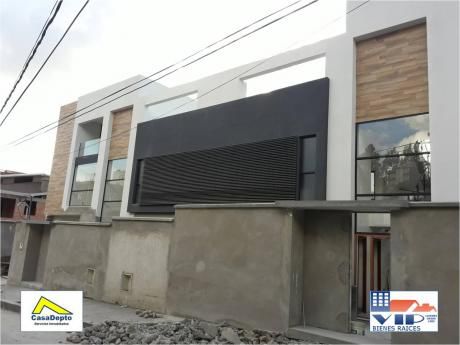 Código 11990 Casa En Venta, Achumani, La Paz, Bolivia.