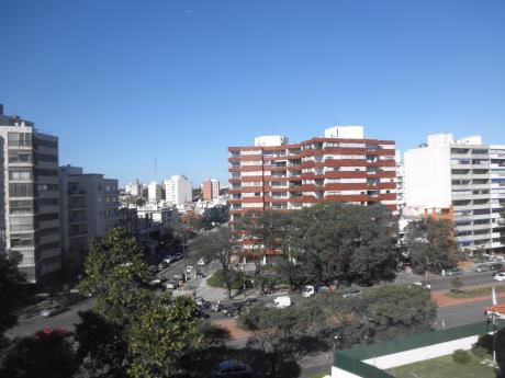 Apartamento, 4 Dormitorios, Garaje, Parrillero Parque Rodó