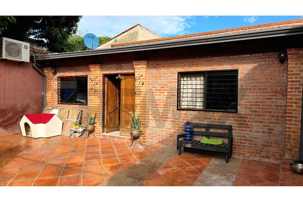 Casa en venta – Barrio Mbocayaty, Asunción — foto 2