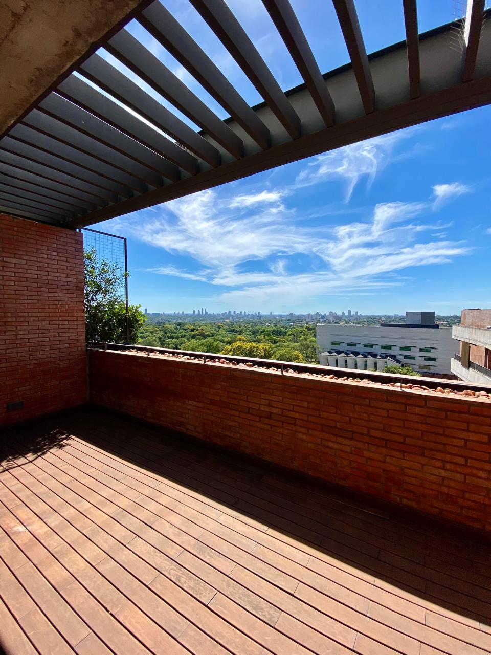 En Venta Ph De 3 Niveles Zona Embajada Americana — foto 3