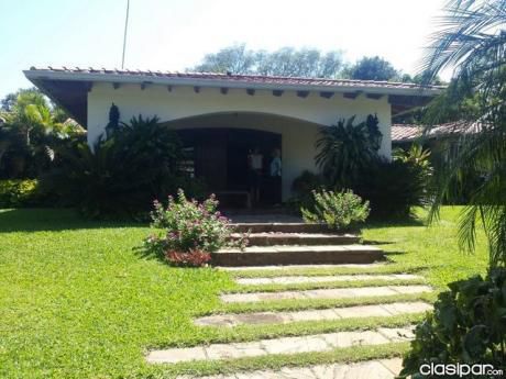 Casa En San Bernardino - S/ Av. Schaerer 1700m2 Esquina