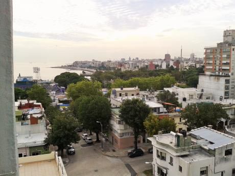PróX. Fac. De Ingeniería, Amplio Duplex De 4 Dorm, Barrio Tranquilo.