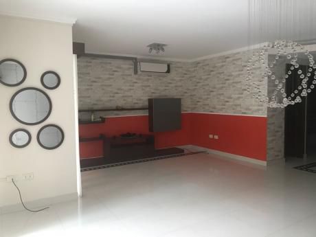 En Venta Hermosa Casa En Urbari