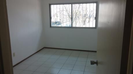 Apto 1 Dormitorio 8 De Octubre Y 20 De Febrero