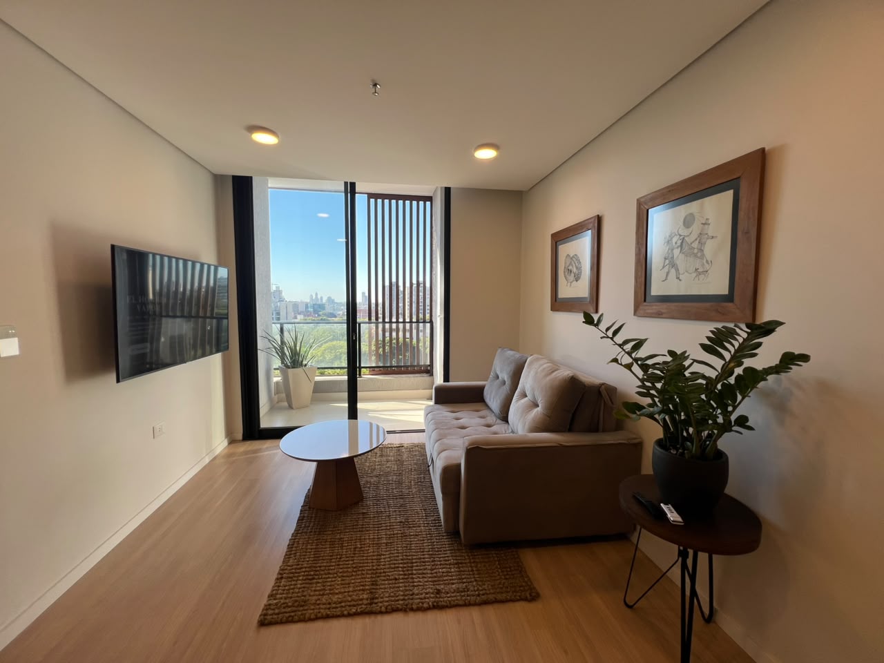 Alquiler – Departamento Amoblado De 2 Dormitorios, Doble Cochera Y Domótica — Foto 4