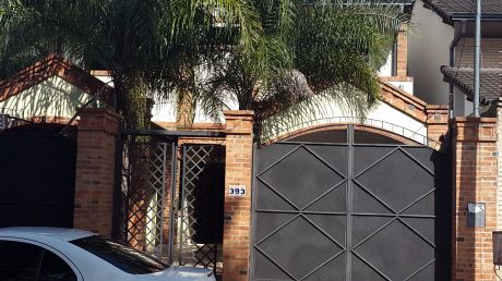 Barrio Mcal. Estigarribia, Casa Con Gran Patio, 3 Dorm, Zona Boggiani.