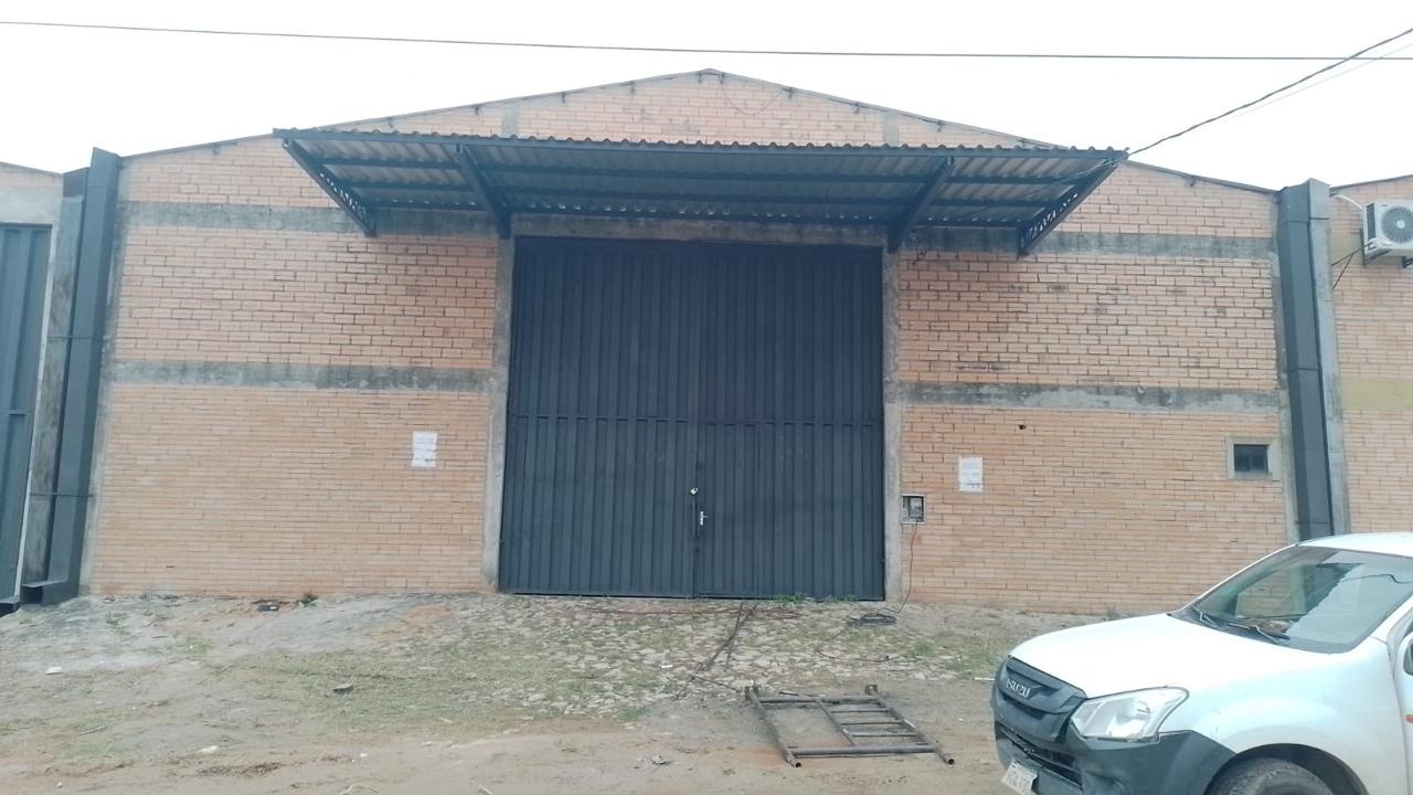 En Alquiler Depósito de 592 m2 en Mariano Roque Alonso A345 — foto 2