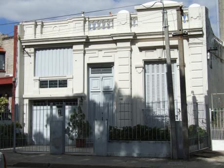 Hermosa Casa Antigua En Nuevo Pocitos