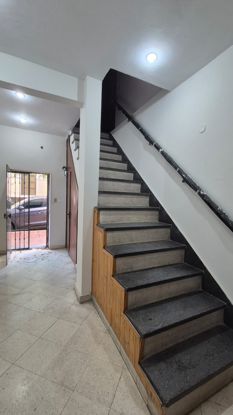 alquilo casa u oficina en el centro ded asuncion — foto 3