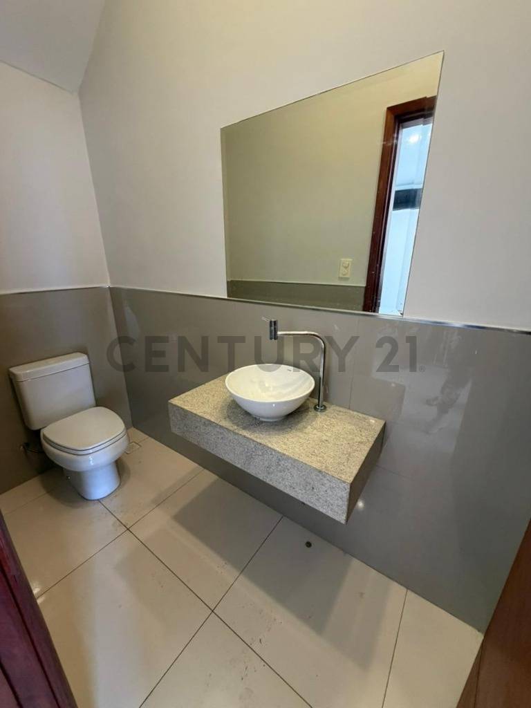 Alquiler de Casa Dúplex en Luque, Central — foto 2
