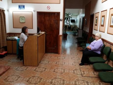 Casa De 5 A 8 Habitaciones, En Centro Médico Más Grande, Entrada Independiente