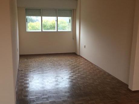 Cómodo Apartamento En El Prado